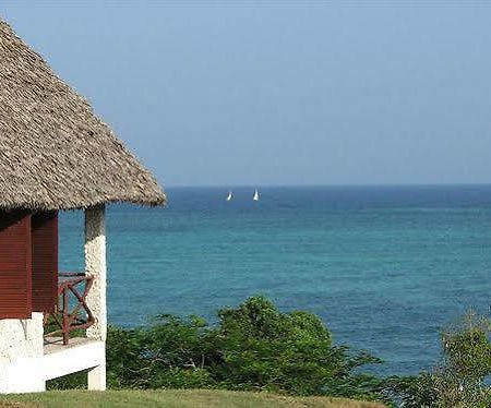 Tijara Beach Hotel Mombasa Eksteriør billede